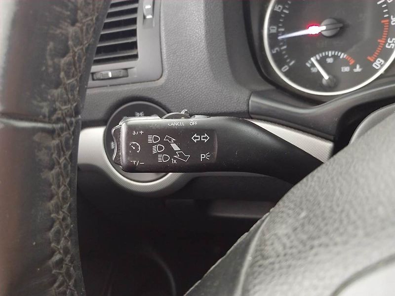 Škoda Octavia (2012) Ambition 1.6 TDI, Serv.kniha - fotka 19 z 19