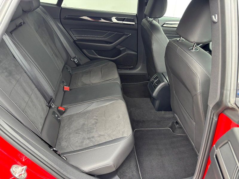 Volkswagen Arteon (2022) 2.0 TDI 110kW R-LINE - fotka 26 z 35