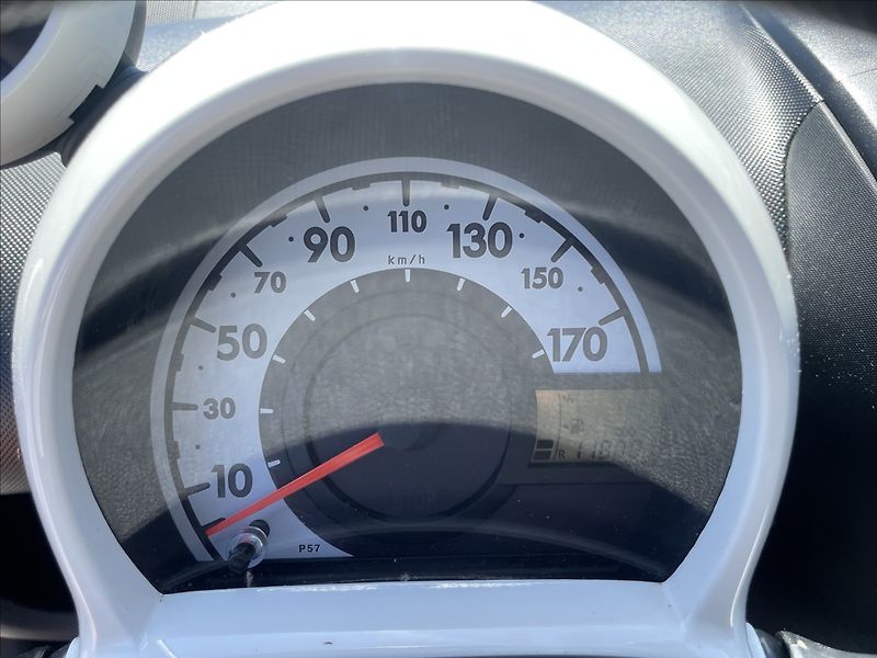 Citroën C1 1,0 i 50kw CZauto Klima ESP EU - fotka 14 z 31