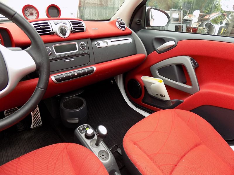 Smart Fortwo (2012) 1.0/Passion/Cabrio/AT/Klima/ - fotka 26 z 42
