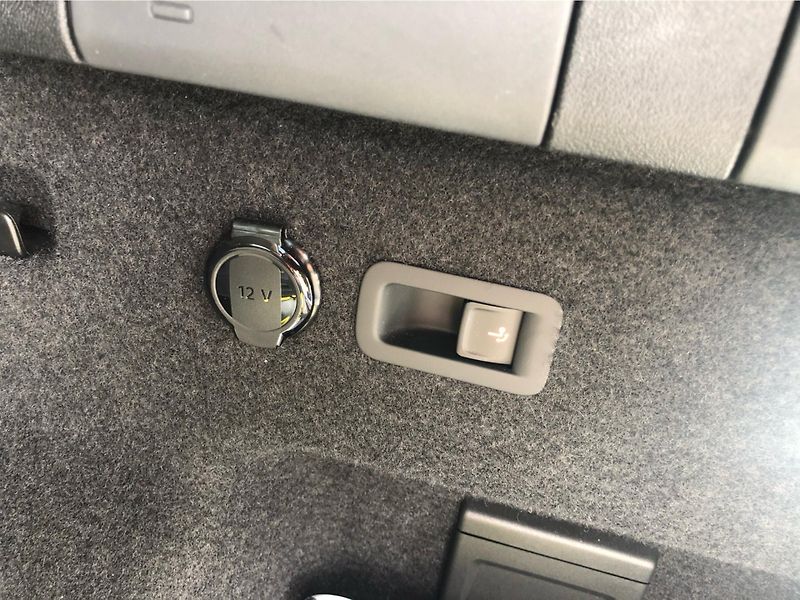 Volkswagen Tayron 1,5 TSI 150kW eHybrid People - fotka 25 z 30