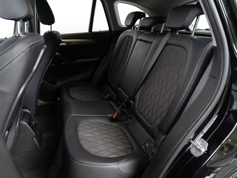 BMW X1 xDrive18d - fotka 21 z 21