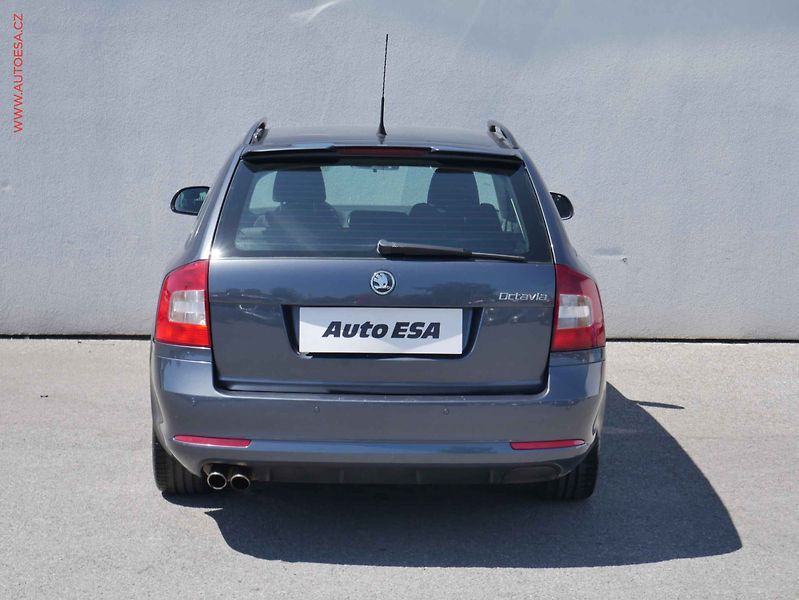 Škoda Octavia (2010) 1.4 TSI, Sport - fotka 5 z 16