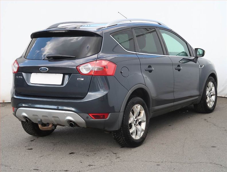 Ford Kuga (2009) Trend 2.0 TDCi, 4X4, Navi - fotka 5 z 18