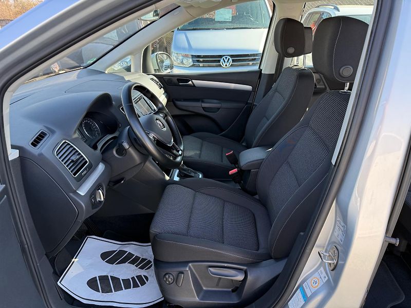 Volkswagen Sharan 2.0 TDI DSG 135KW COMFORTLINE - fotka 8 z 13