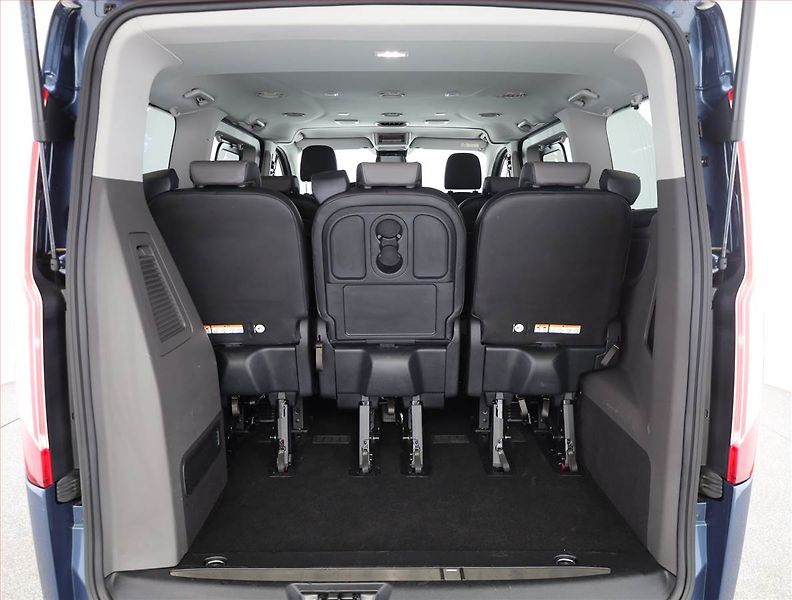 Ford Tourneo Custom (2021) Titanium 2.0 EcoBlue, ČR, DPH - fotka 20 z 21