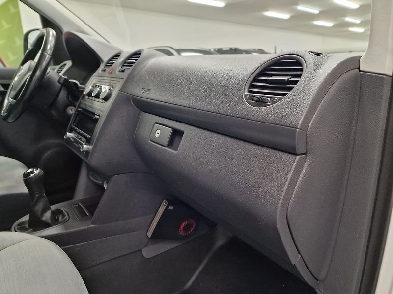Volkswagen Caddy (2015) 2.0 Maxi CNG MAN 2015 | Záruka - fotka 23 z 53