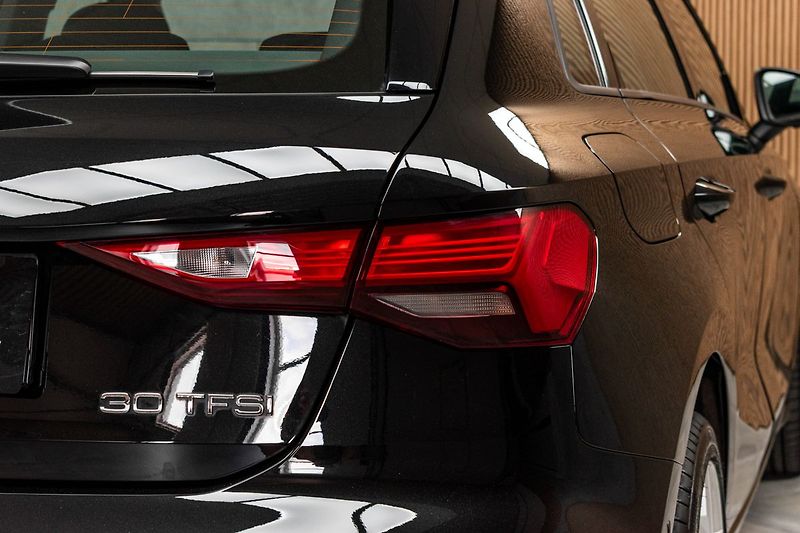 Audi A3 30 TFSi SPORT*AUTOMAT*DPH* - fotka 28 z 31