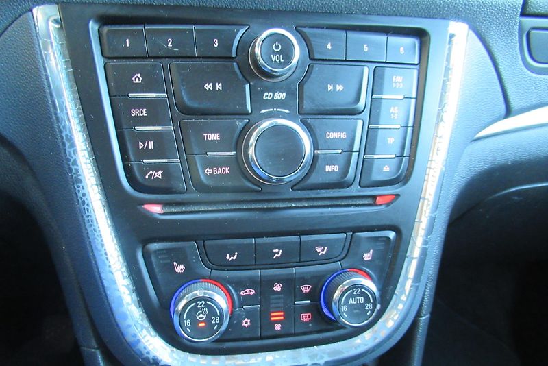 Opel Mokka 1.4i  4X4 AUT. KLIMA TAŽNÉ - fotka 12 z 28