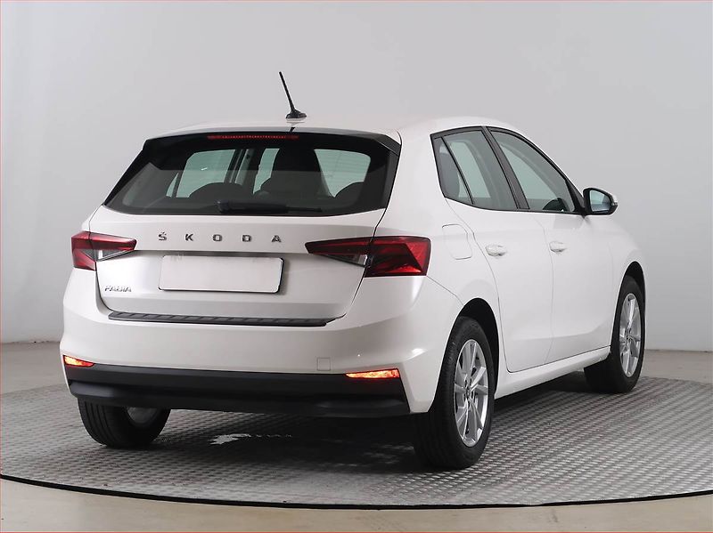 Škoda Fabia (2023) 1.0, Serv.kniha, Tempomat - fotka 5 z 15