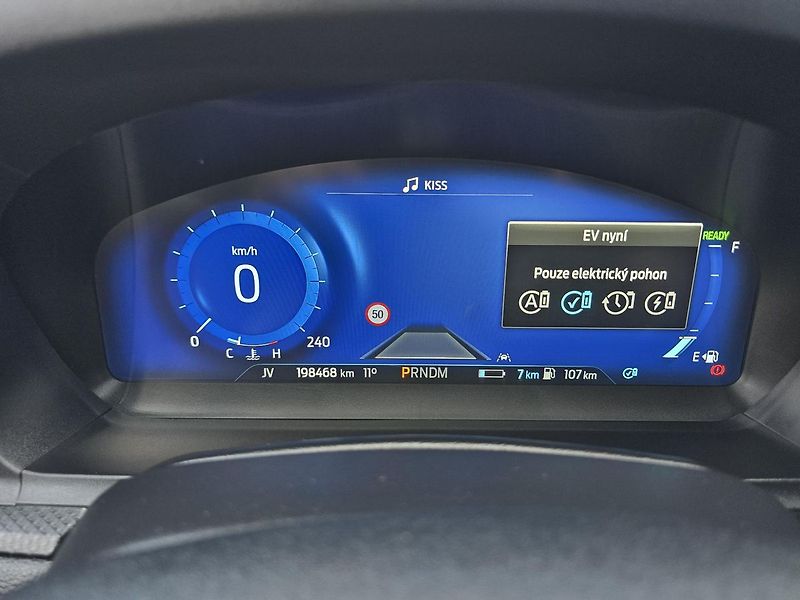 Ford Explorer V6 336kW PHEV AWD ST-Line - fotka 35 z 45