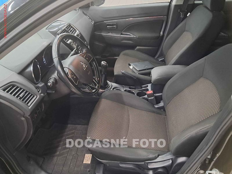 Mitsubishi ASX (2017) 1.6i, ČR, AC, temp - fotka 3 z 3
