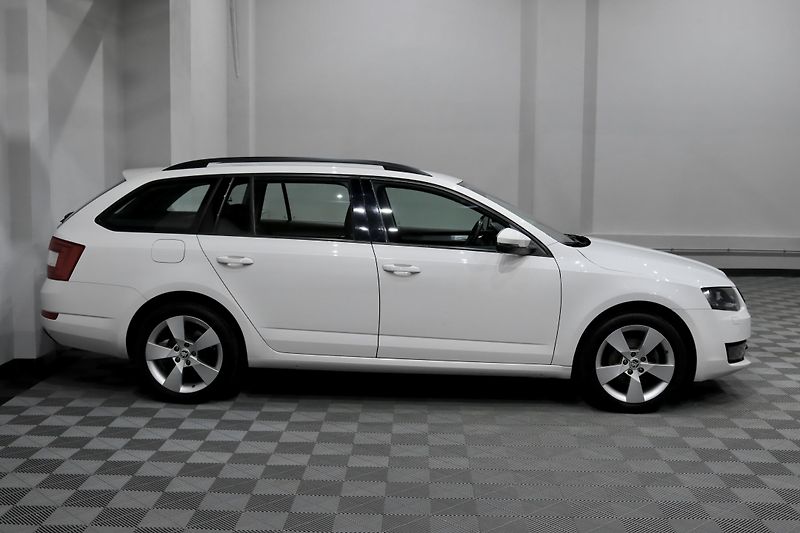 Škoda Octavia 3 Combi 1.4 TSI 103 kW - fotka 4 z 28