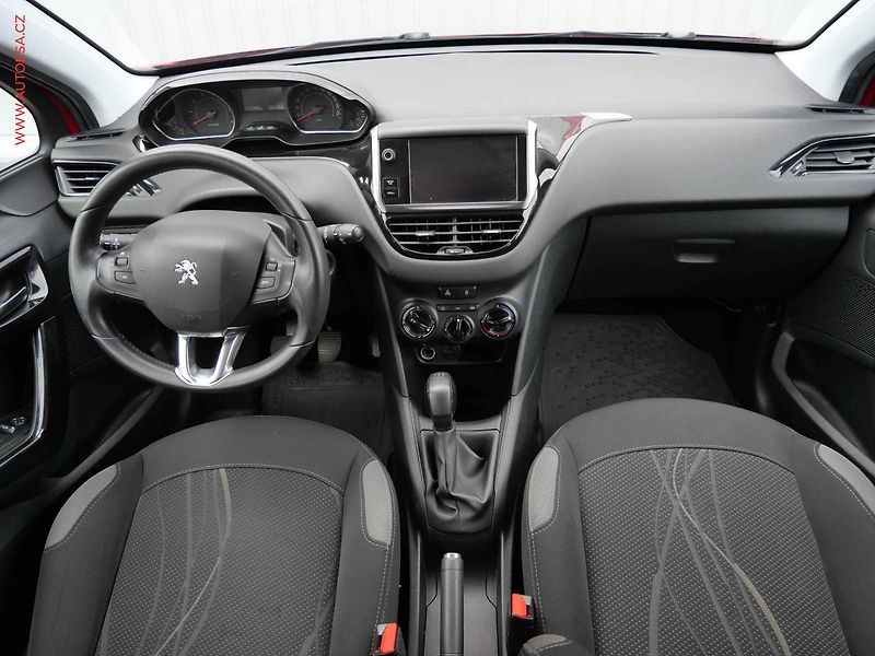 Peugeot 208 (2014) 1.2 PT, ČR, AC, ČR - fotka 8 z 20