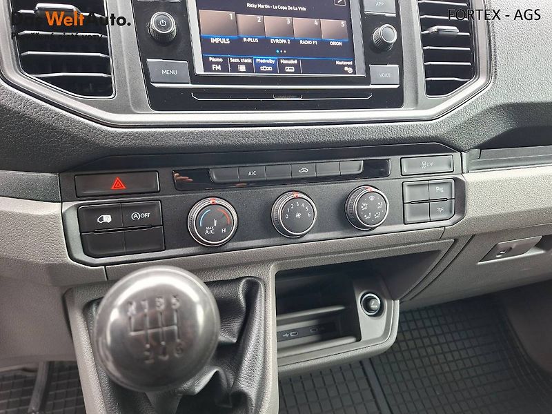 Volkswagen Crafter (2021) dlouhý,2.0 TDI,103kW,Tažné,Kam - fotka 10 z 32