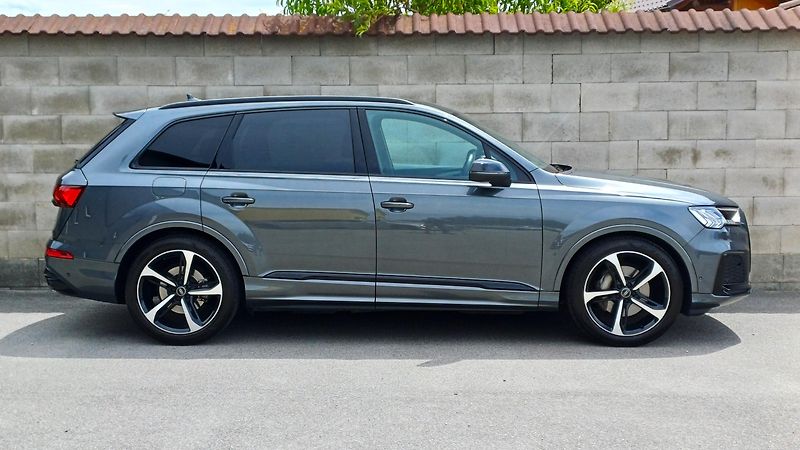 Audi Q7 S-LINE 3.0TDI WEBASTO B&O 1ČR  - fotka 4 z 44