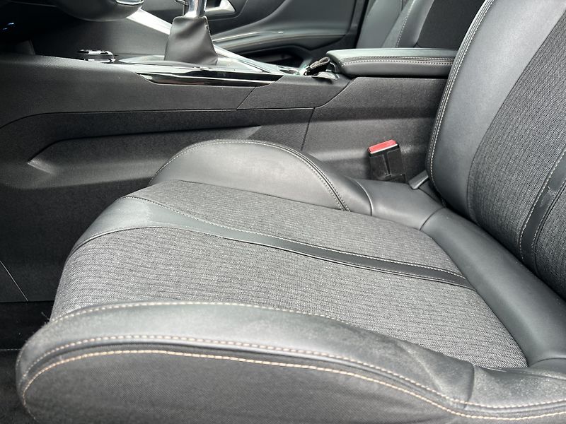 Peugeot 3008 GT Line 1.5 HDi NAVI KLIMA ALU - fotka 12 z 45