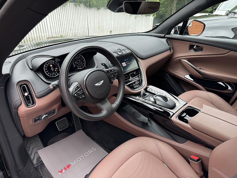 Aston Martin DBX V8-BLACK-R23-ZÁRUKA-12TKM - fotka 12 z 46