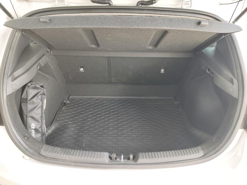 Hyundai i30 (2025) 1.5 DPi 71kW Smart MT - fotka 7 z 21
