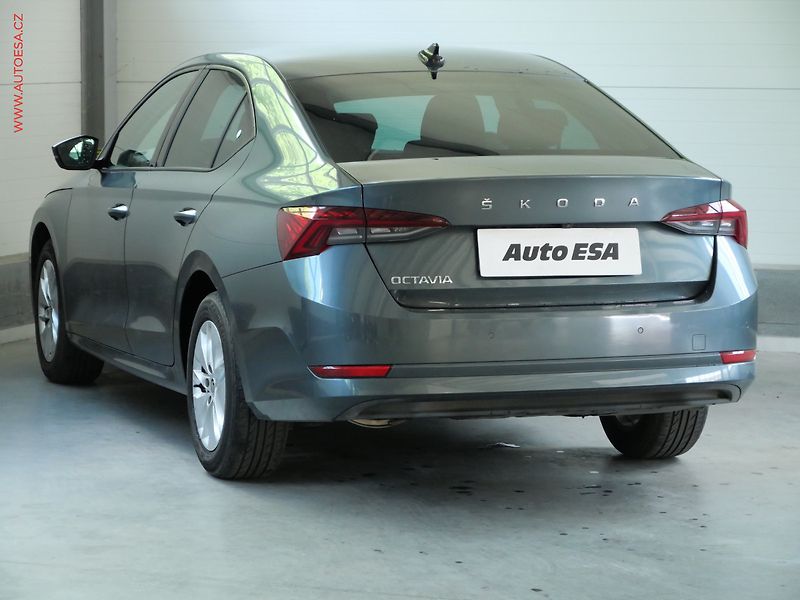 Škoda Octavia (2021) 2.0TDi, DSG, navi, LED - fotka 6 z 24