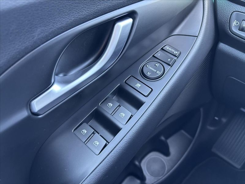 Hyundai i30 1,4 TGDi AT Style  TOP STAV - fotka 29 z 45