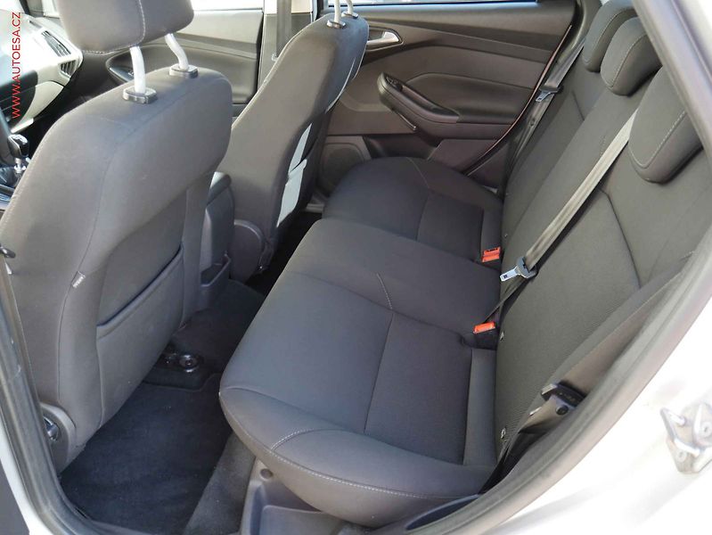 Ford Focus (2015) 1.5 TDCi, ČR, AC, temp - fotka 10 z 20