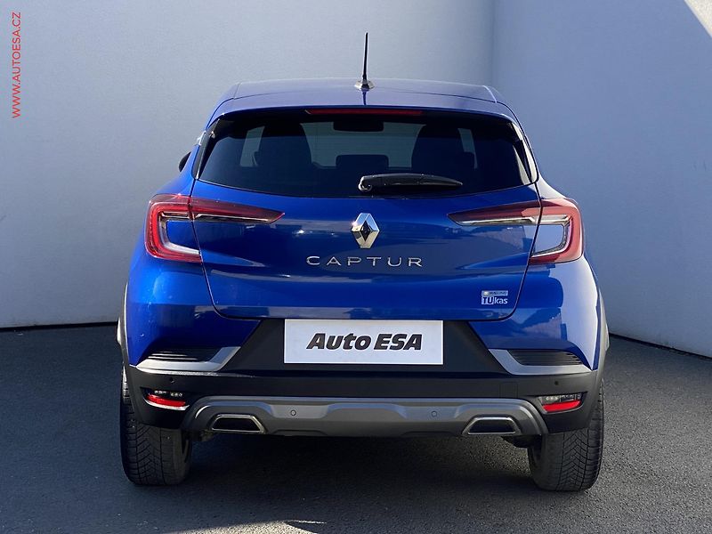 Renault Captur (2022) 1.3 TCe, ČR, RS Line, LED - fotka 5 z 19
