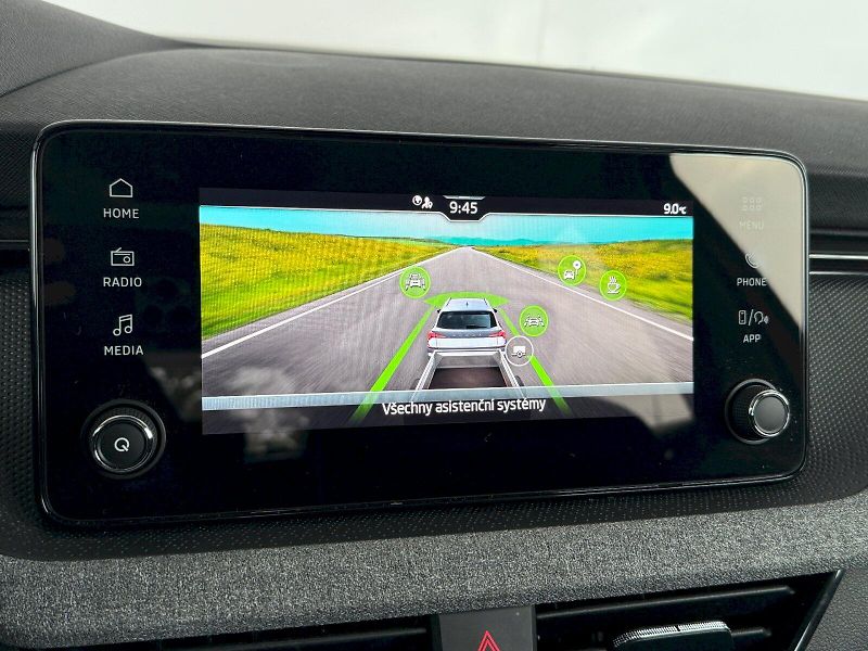 Škoda Kamiq (2024) Selection 1.0 TSI/ 85 kW M6 - fotka 13 z 26