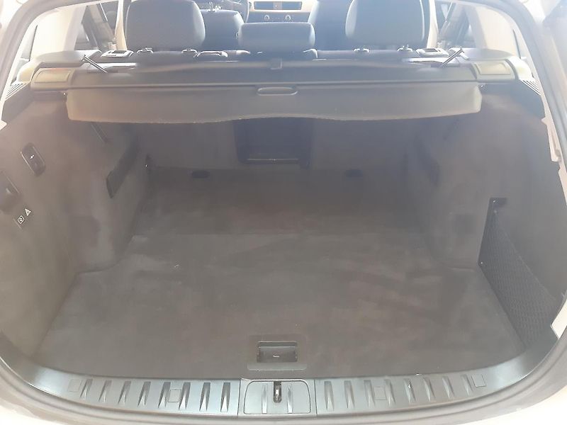 BMW Řada 3 320 XDRIVE  - fotka 19 z 22