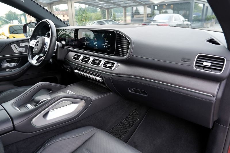 Mercedes-Benz GLE 400d 4Matic/AMG/21/ČR - fotka 28 z 48