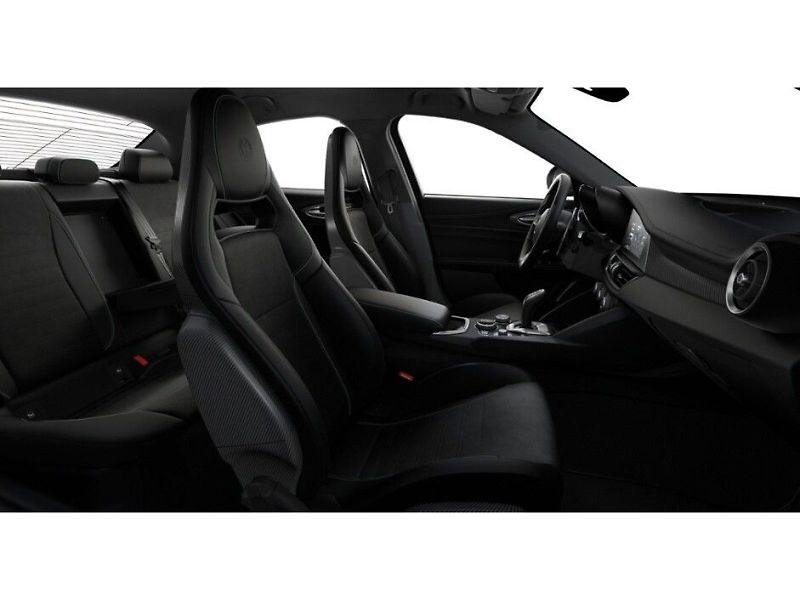 Alfa Romeo Giulia (2026) 2.9 V6 BiTurbo 520k QV Carbon - fotka 6 z 6