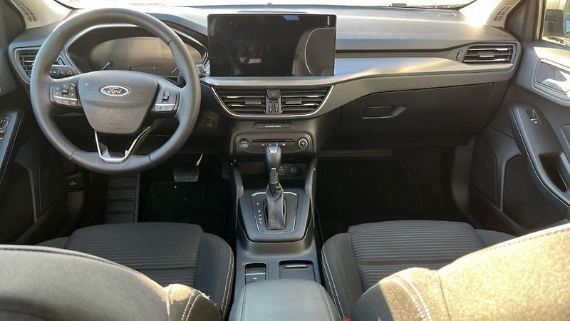 Ford Focus 1.0i,92KW,TITANIUM,AUTOMAT - fotka 8 z 14
