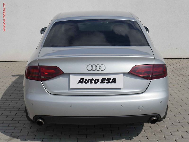 Audi A4 (2008) 3.2 FSi Quattro, ČR, S-line - fotka 5 z 20