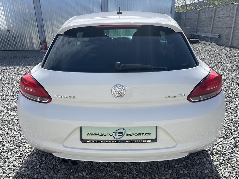 Volkswagen Scirocco 1.4TSi 125PS SPORT EDITION TOP - fotka 13 z 178