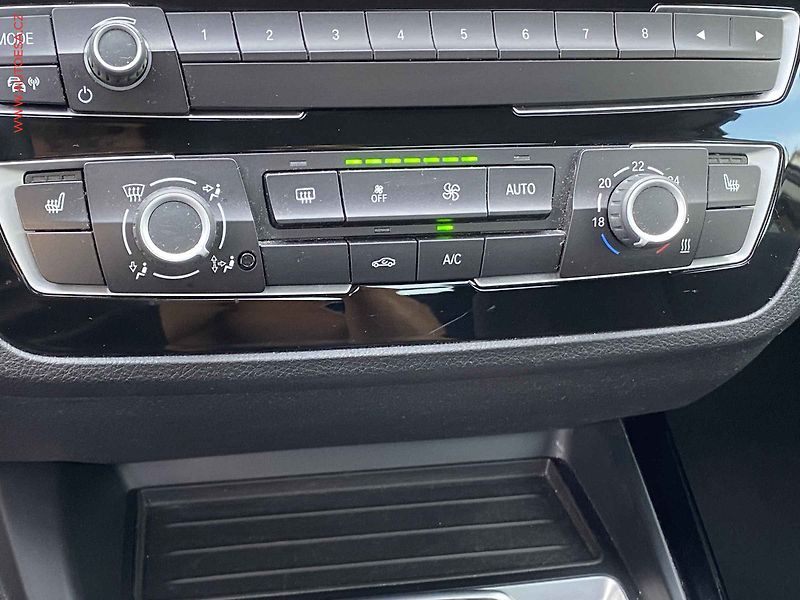 BMW Řada 2 (2019) 2.0d 218d, ČR, LED, navi - fotka 15 z 18