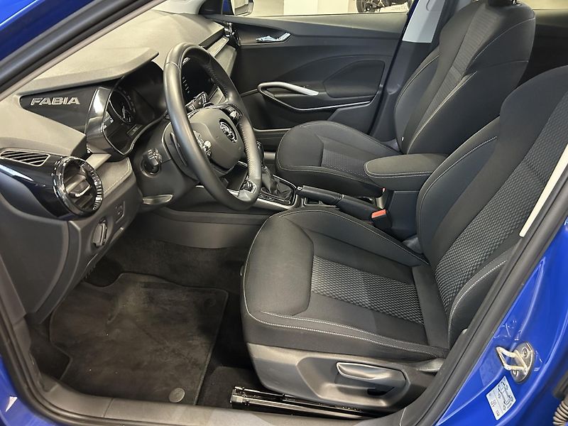 Škoda Fabia (2022) 1.0TSi DSG Style LED SmartLink - fotka 5 z 28