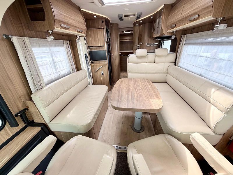 Pilote (2012) G832XLG Explorateur - fotka 15 z 34