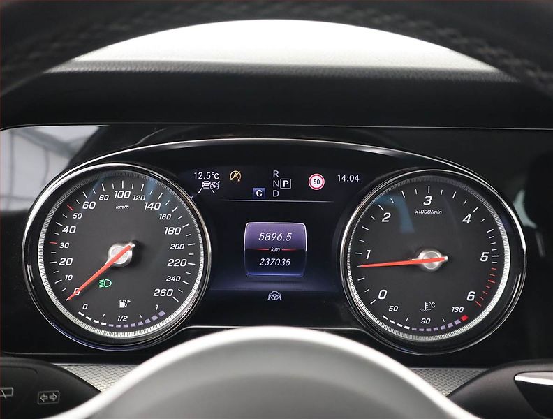 Mercedes-Benz Třídy E (2019) E 220 d - fotka 11 z 26