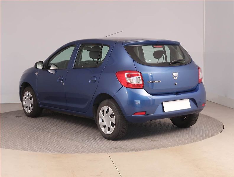 Dacia Sandero (2014) Arctica 1.2 16V - fotka 4 z 14
