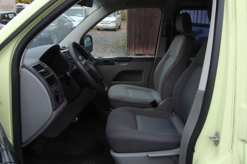 Volkswagen Transporter (2008) 2.5TDi,AUT,ČR,S.Kn.9-Míst - fotka 24 z 58