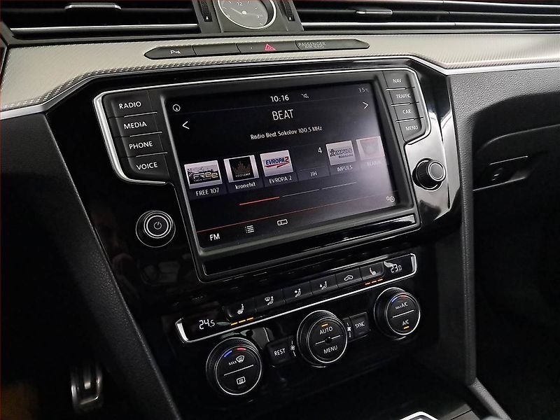 Volkswagen Passat (2015) R-Line 1.8 TSI, Automat - fotka 12 z 17