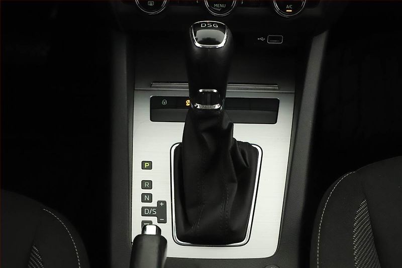 Škoda Octavia (2019) 2.0 TDI, Automat, Navi - fotka 11 z 17