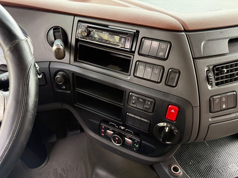 DAF XF480 EURO 6 MEGA/lowdeck - fotka 15 z 18