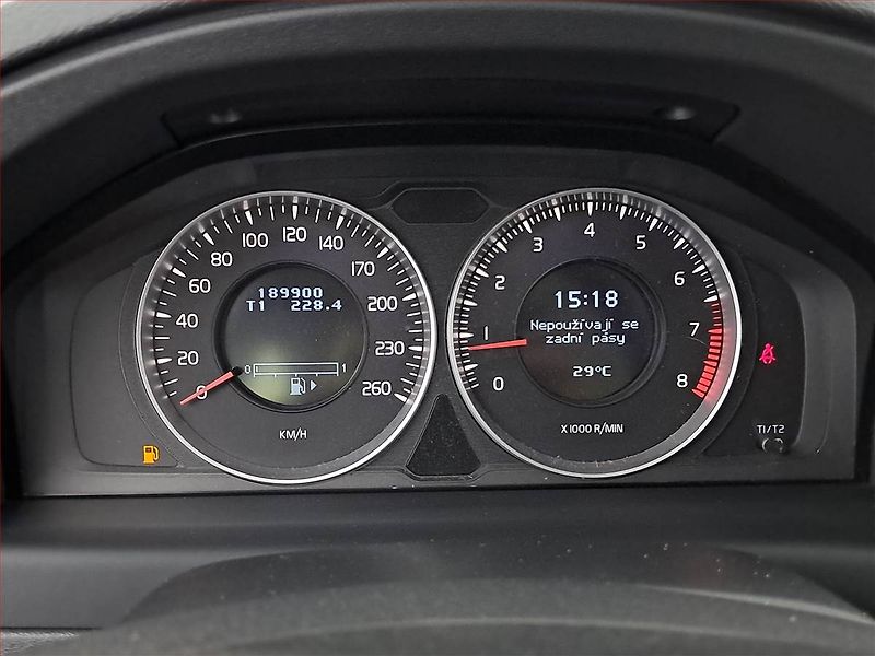 Volvo V70 (2011) 2.0 T, Serv.kniha, Tempomat - fotka 11 z 18
