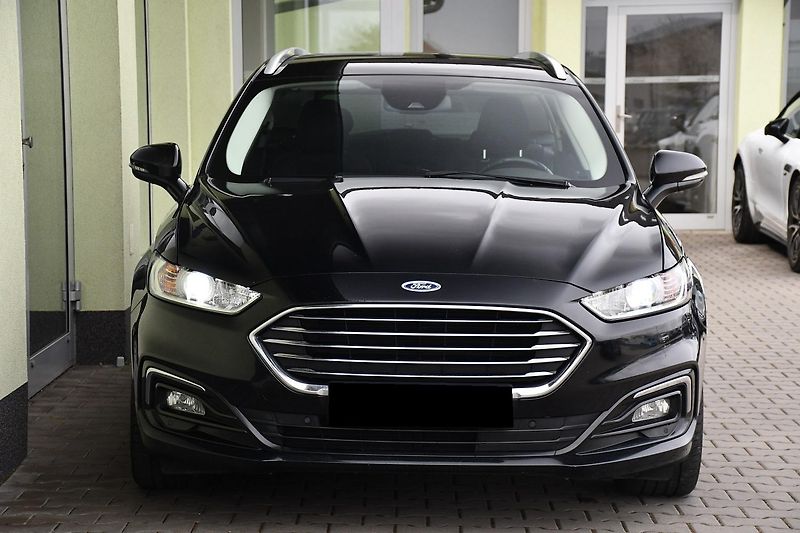 Ford Mondeo 2.0TDCi 110kW CARPLAY TITANIUM - fotka 9 z 42