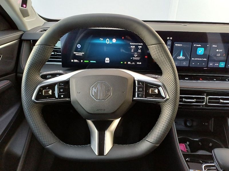 MG HS EMOTION 1,5 TGI hybrid+ 165 kW - fotka 2 z 2