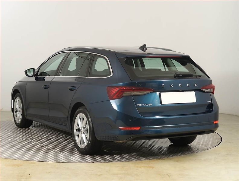 Škoda Octavia (2023) 2.0 TDI - fotka 4 z 23
