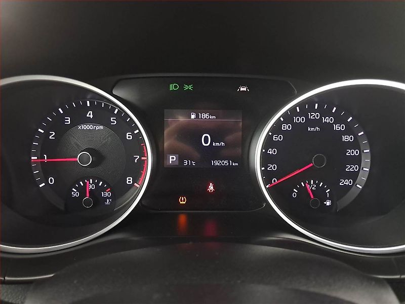 Kia Ceed (2018) 1.4 T-GDI, Automat, Navi - fotka 11 z 19