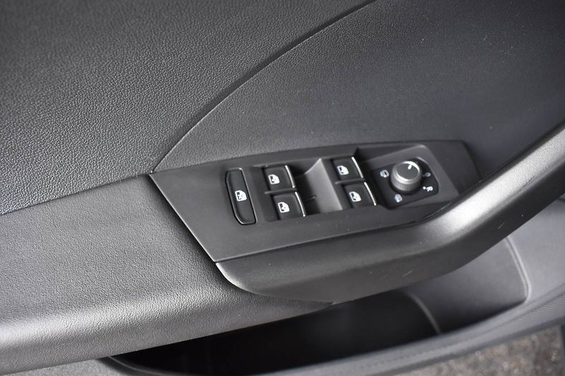 Volkswagen Ostatní (2022) 1.0TSI 81kW Manuál, - fotka 10 z 22