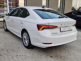 Škoda Octavia 2.0 TDI 110kW Style,ČR,1.Maj. - náhled 8